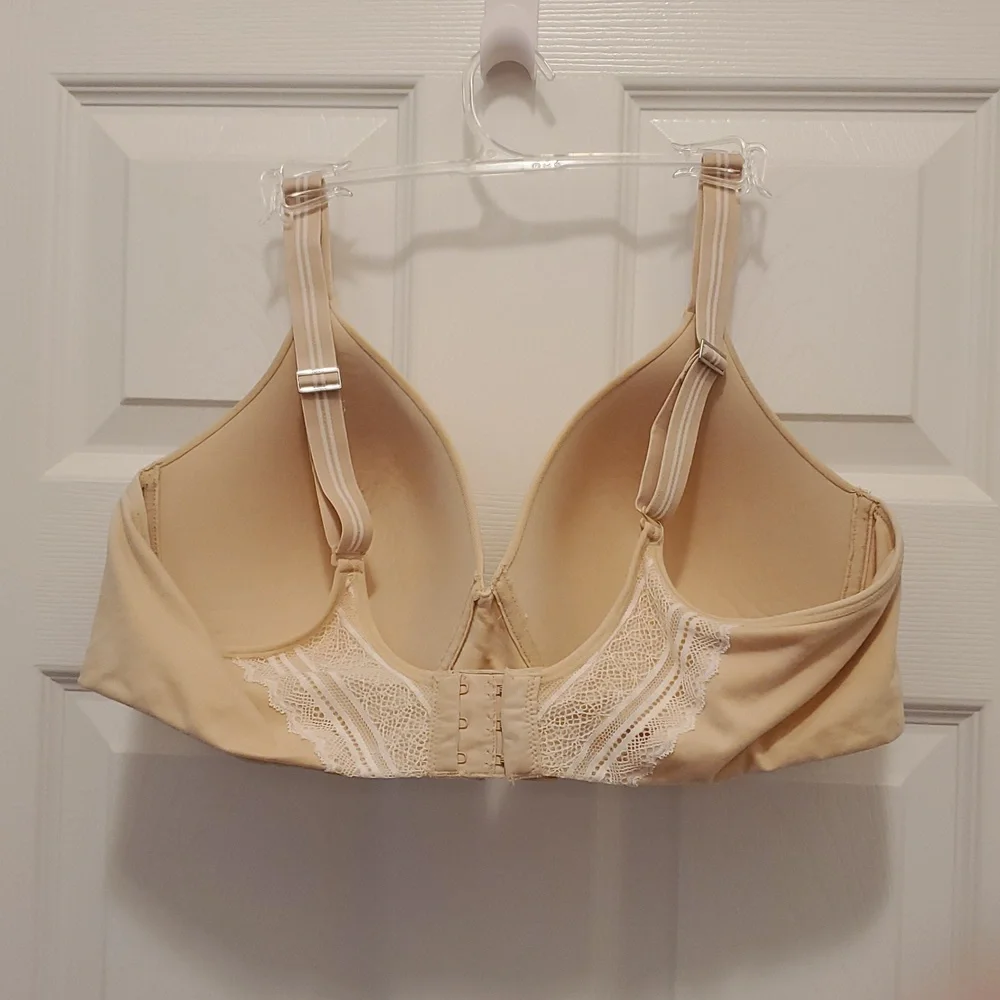 Hanes Ultimate T-Shirt Bras 🌻  2XL SET of 2 Tan & Grey
